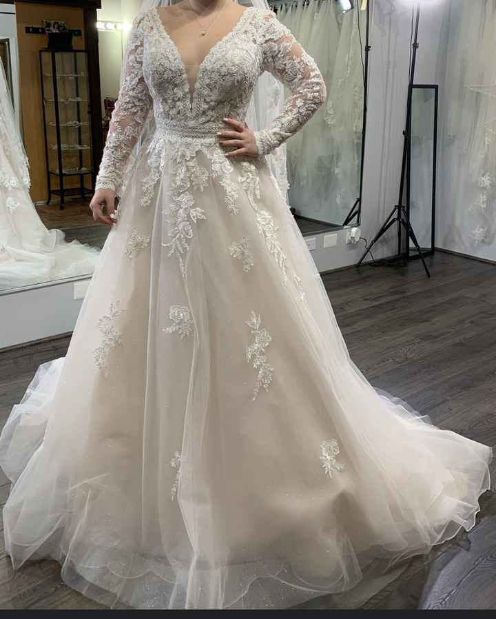 Would you add a slit to this dress? - 1