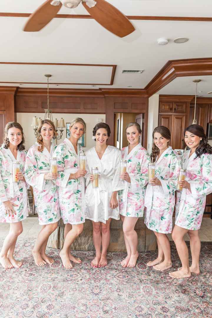 bridesmaid robes?
