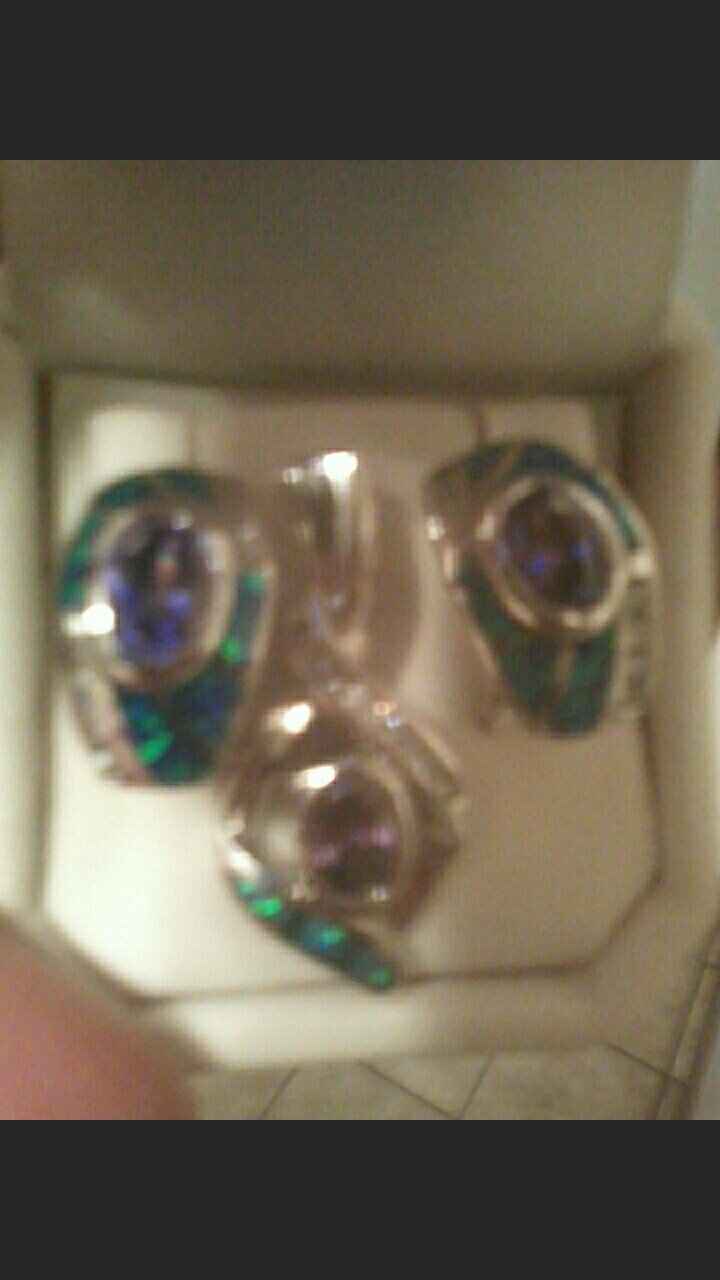 What Kind of Earrings Are You Wearing? - 1