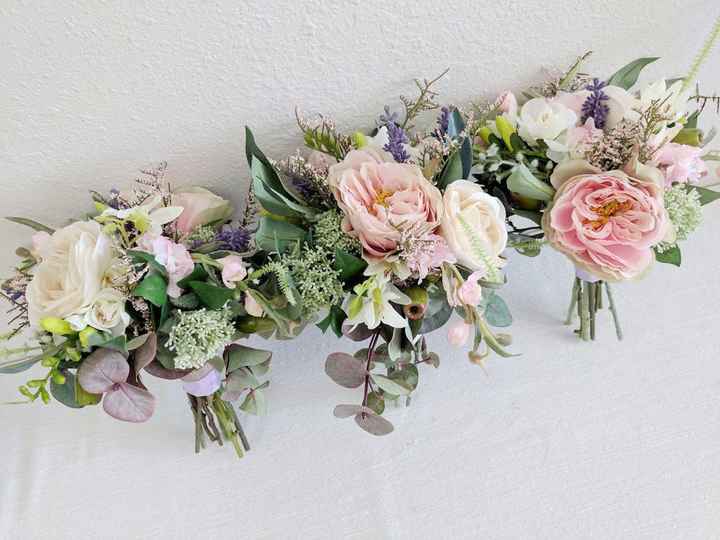 Flowers on a Budget - any tips? (Silk vs Dried vs DIY)