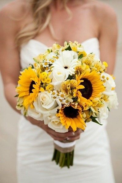 Bride's Bouquet - All White or Colorful?