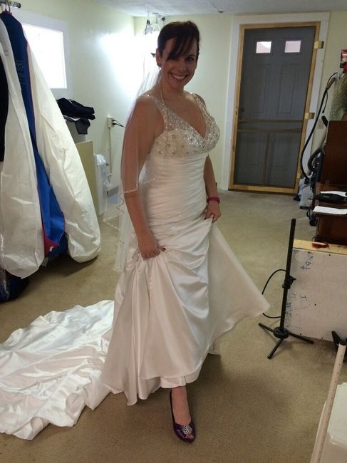 What accessories do I wear with my dress? (pics of dress)