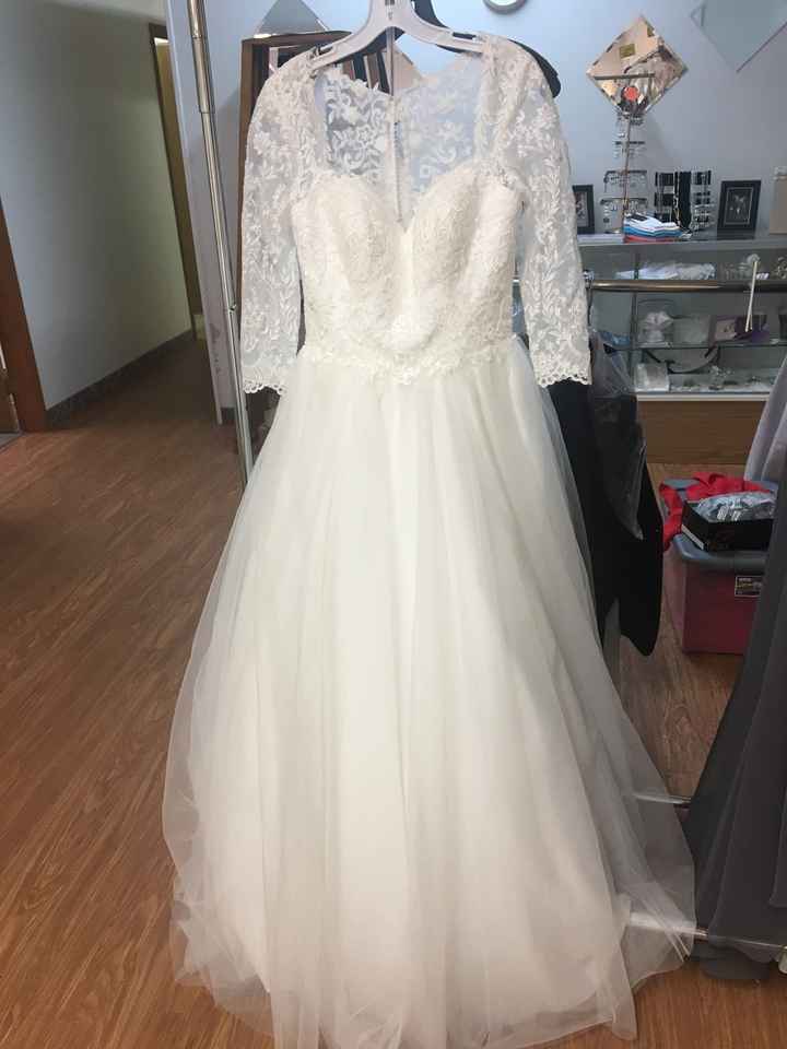 Show me your dresses?! - 1