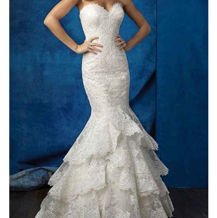 Having trouble accessorizing dress...did anyone do a belt AND a headpiece? Pics?