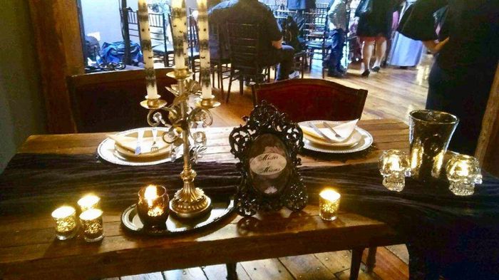 sweetheart table
