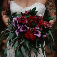 What kind of flowers? Real, faux, sola, or paper? - 1