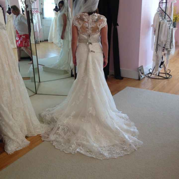 Who designed your dress?