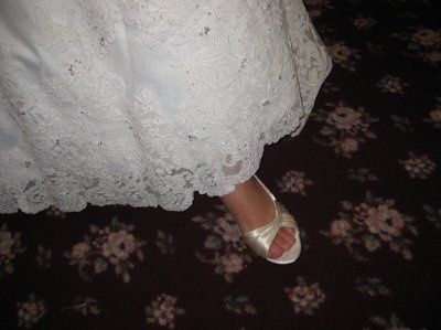 Show me your shoes, please