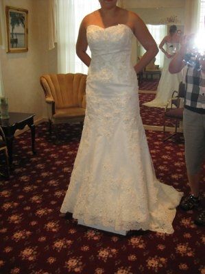 Dress Drama: My first big dress shopping day (with pictures!)