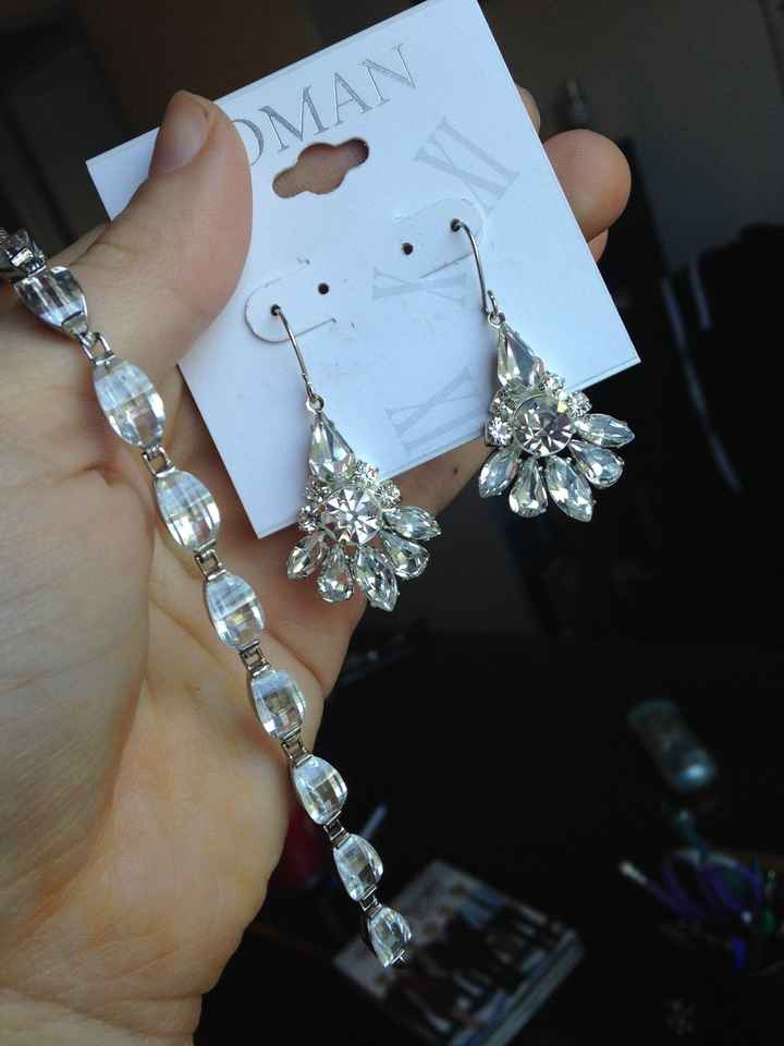 Show me your...accessories!