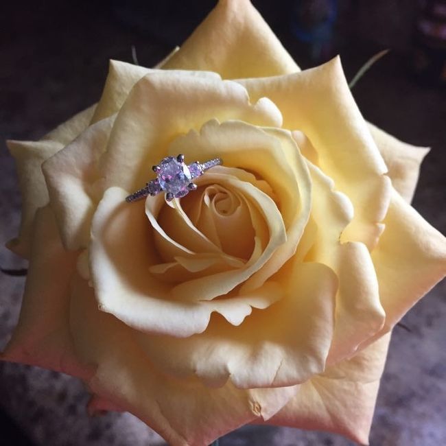 Engagement Ring!!