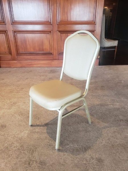 Change Chairs - 1