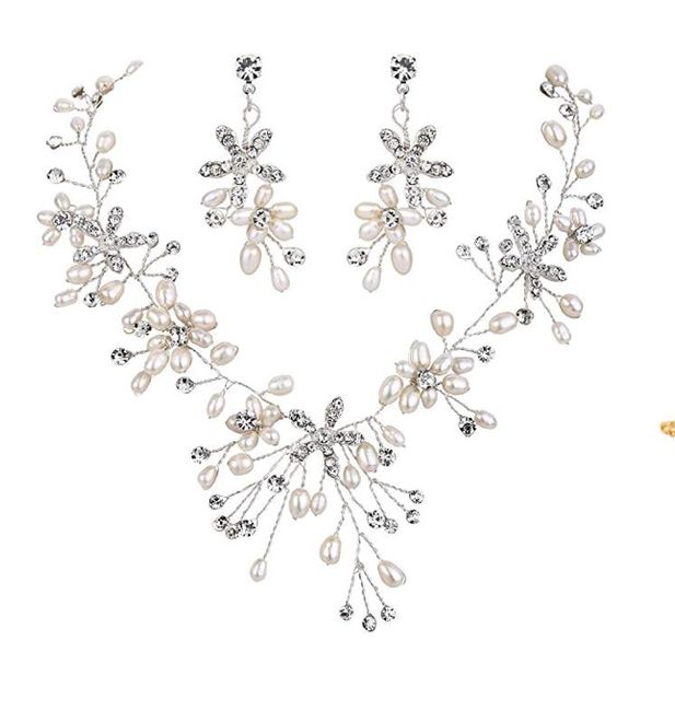 Need Help Accessorizing! 2