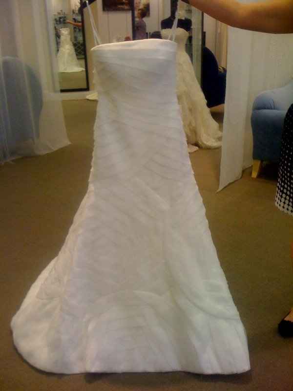 Help--anyone know what Jasmine dress this is?