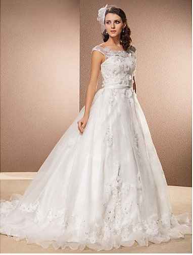 Help me find the real designer