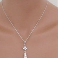 Rose gold or White Gold for Wedding Day Jewelry?