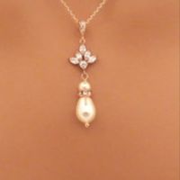 Rose gold or White Gold for Wedding Day Jewelry?