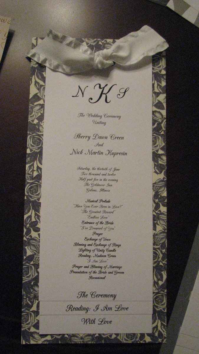 DIY wedding programs!