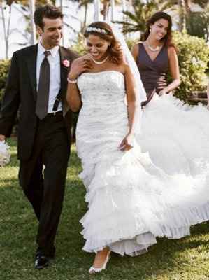 Dress Sashes - help me find one!