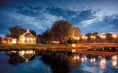 Got a pic of your reception venue? Let's see them :)