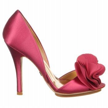 shoes. pictures please??