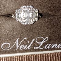 Is it ok to ask you for how many  ct’s is your engagement ring? And for the price and brand? - 1