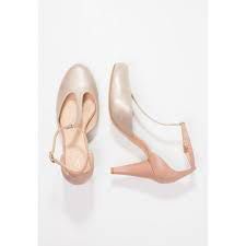 Show me your wedding shoes! 7