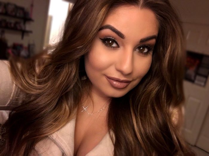 Post your makeup selfie?