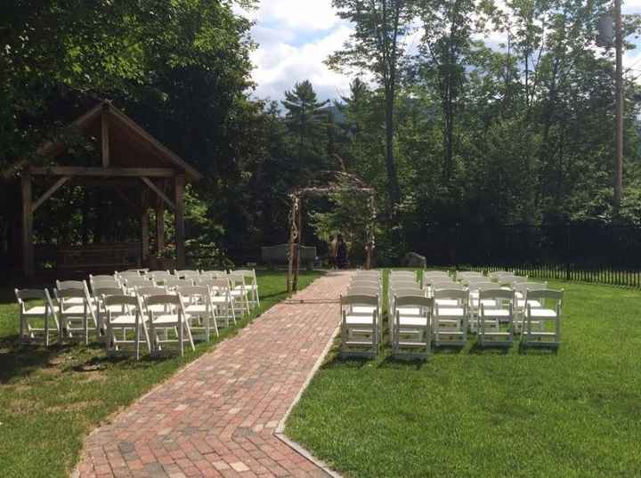 Show off your wedding venue!
