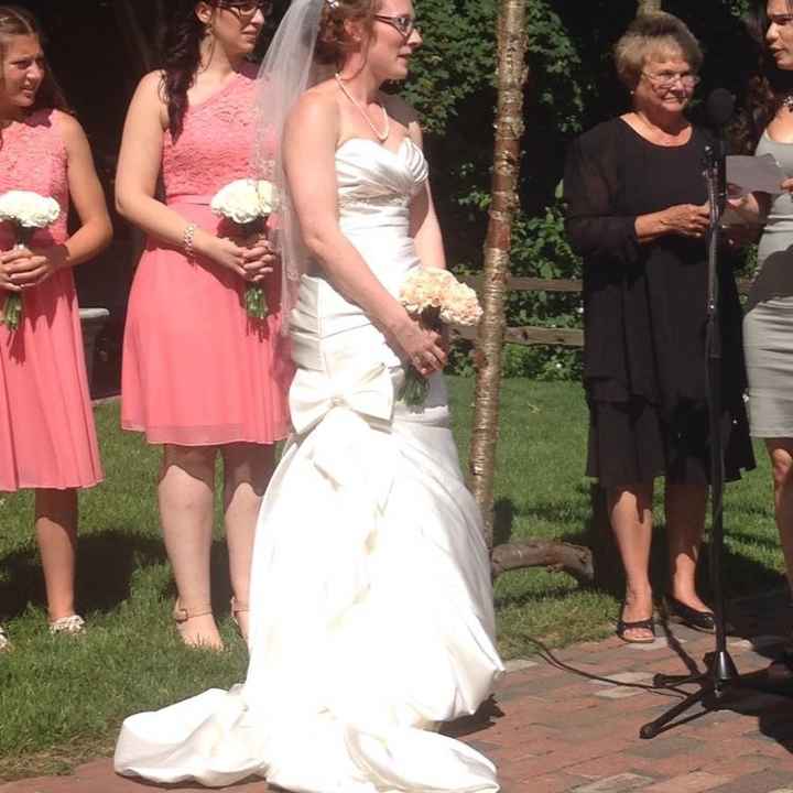 I wanna see your wedding dress!