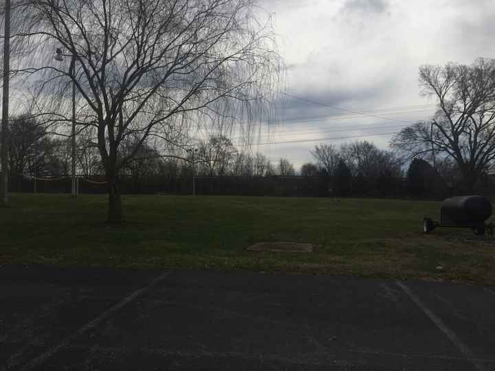 How to hide the bride for outdoor ceremony? - 1