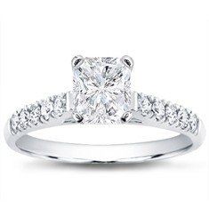 Need help finding a ring! I'm losing my mind..