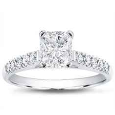 Need help finding a ring! I'm losing my mind..