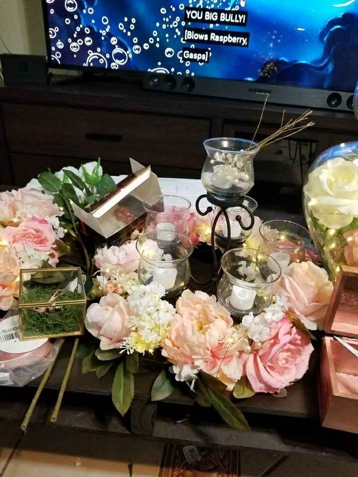 Who here is DIYing their centerpieces? - 2