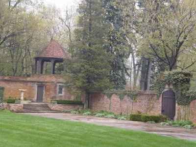 What about finding a VENUE-twin???