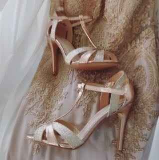 Share your wedding shoes!