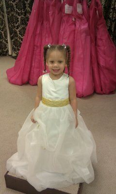 I found my flower girl dress, show me yours :-)