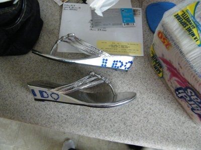 Show me your shoes, please