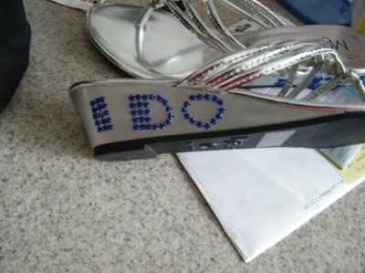 Show me your shoes, please