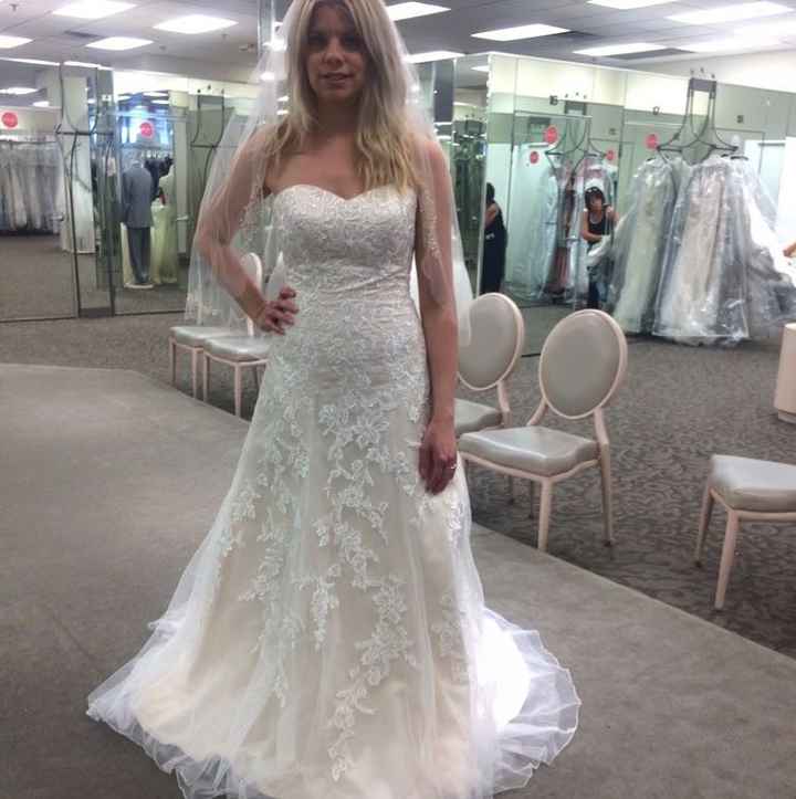 Show off those dresses!