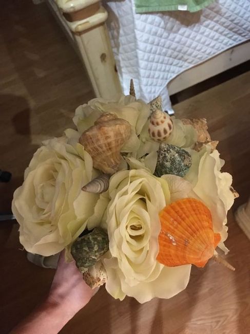 DIY she'll bouquet, table numbers and card box!