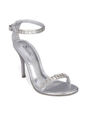 shoes. pictures please??