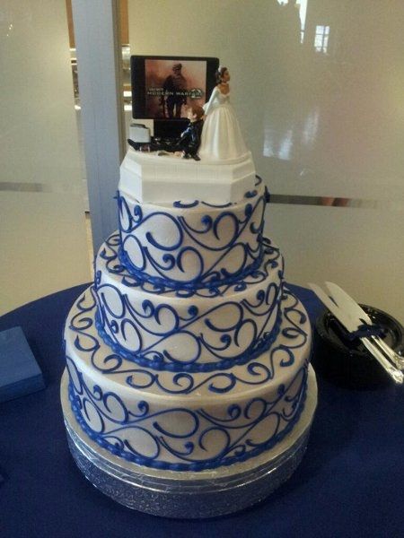 Lets see your cakesperations! Or, actual cakes for those that have already had the special day.