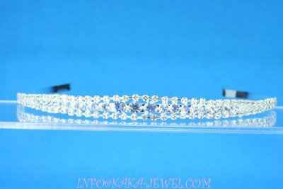 Is this a headband or tiara?