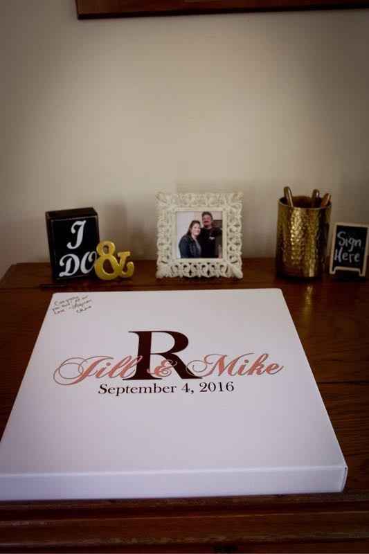 Share your guest books and gift ideas for bridal party/parents please!