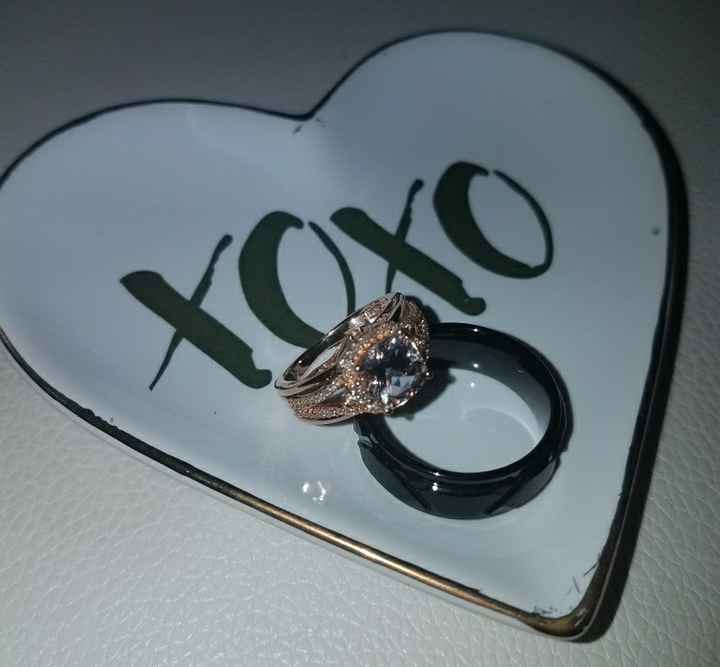 Show me your unique engagement rings! - 1