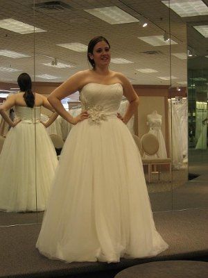 Gratuitous pictures of me dress shopping