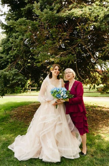 Show Me Photos: Brides and their Moms at the Wedding 2