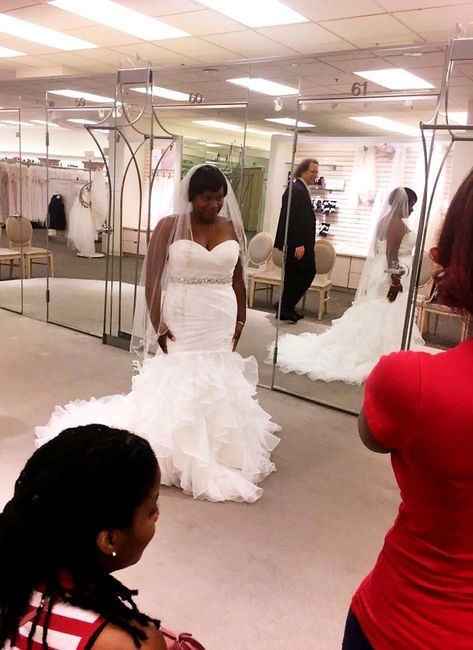Trying on dresses! Show me your dress! - 1