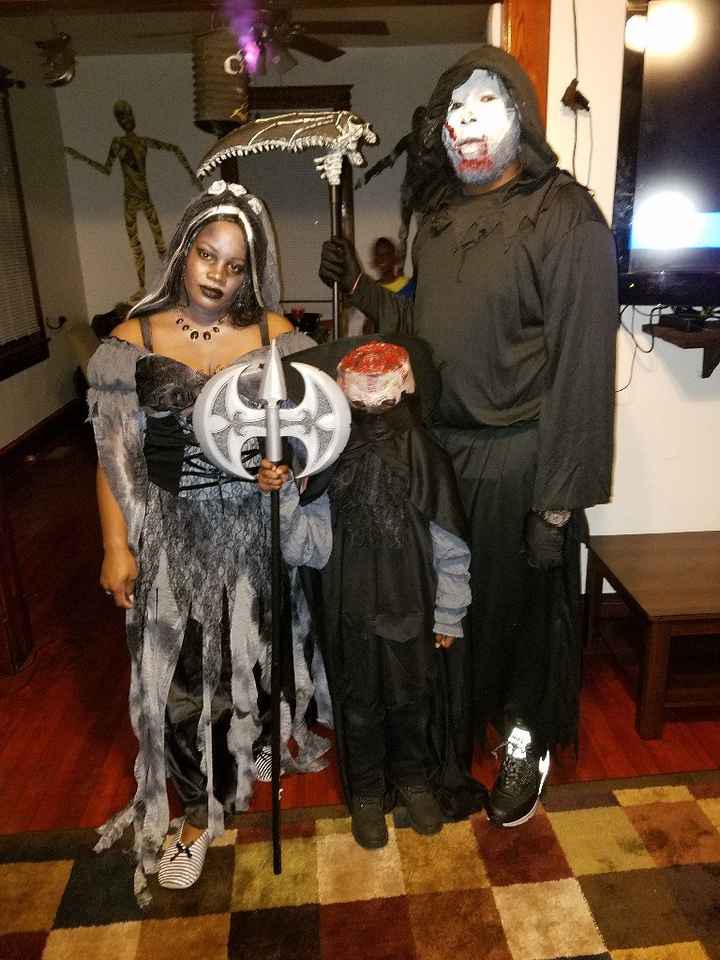 Show us your Halloween costumes with Fs! - 1